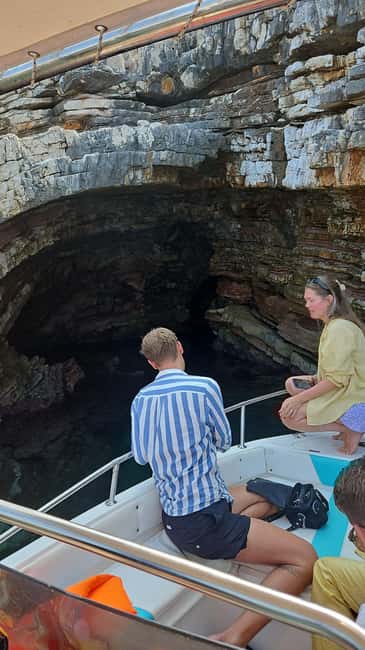 image n.19 of Sarandë: Boat Tour to Kroreza with Snorkelling and Umbrella activity in Sarandë, uploaded by supplier