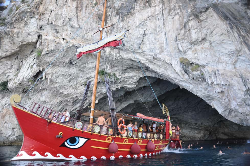 afbeelding n.5 van Nydri: zeilen door de geschiedenis. Dagelijkse cruise met strandbarbecue activiteit in West-Griekenland, geüpload door aanbieder