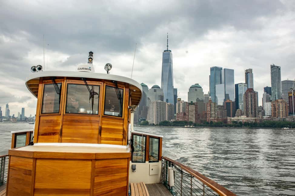 image n.6 of New York City: Weekend Holiday Brunch Cruise activity in New York City, uploaded by supplier