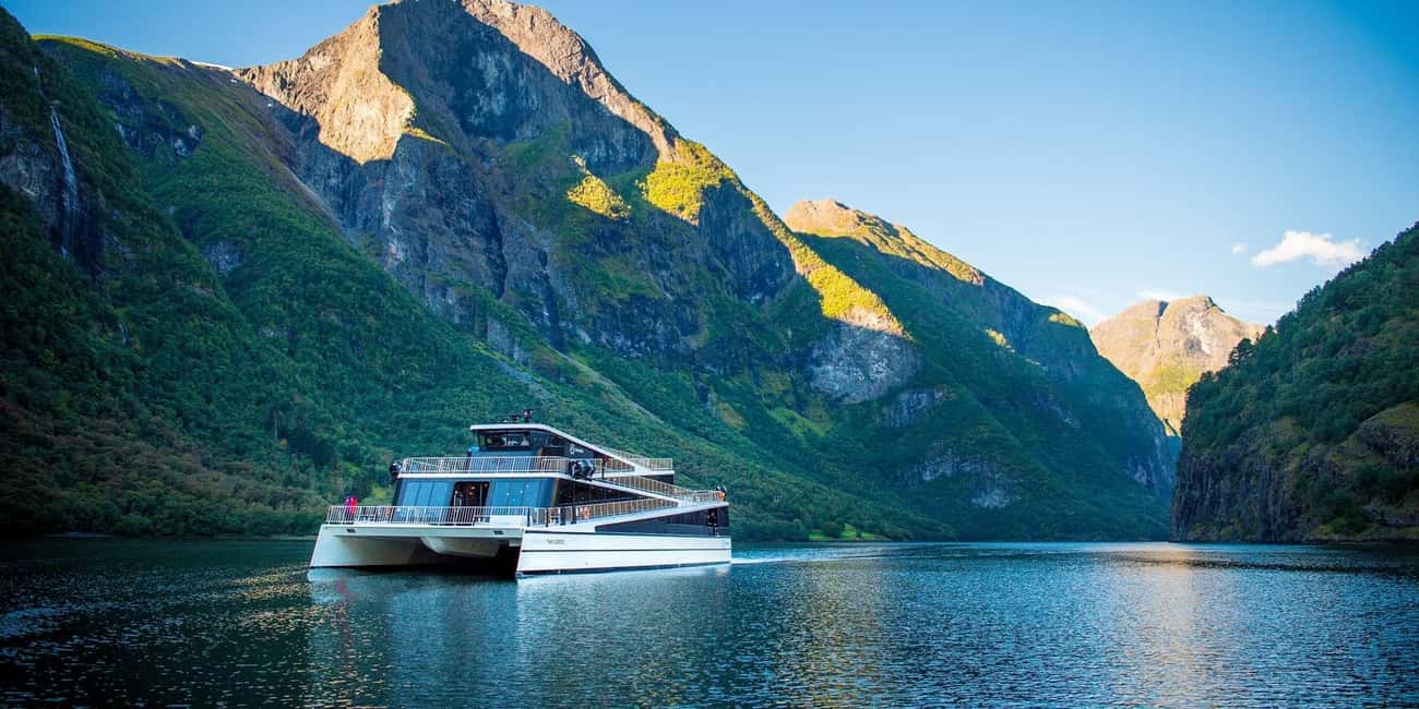 imagen n.º 9 de Bergen: Pueblo Vikingo, Crucero por el Nærøyfjorden y Ferrocarril de Flåm actividad en Flåm, subida por el proveedor