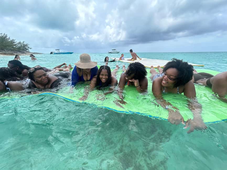 Image N°27 de Nassau : Cochons, plongée en apnée, tortues, déjeuner, club de plage privé activité à New Providence, publiée par le prestataire