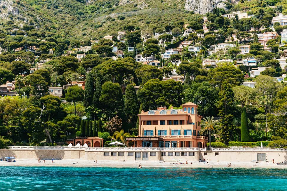imagem n.3 de Nice: Cavernas de Mala, Villefranche e passeio de barco para mergulho com snorkel atividade em Mônaco, carregada pelo fornecedor