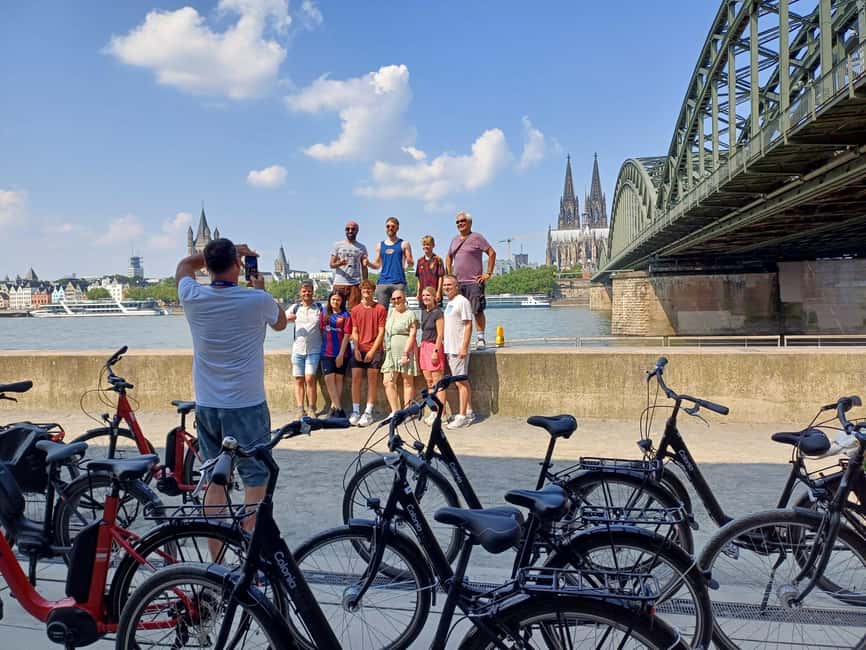 imagem n.15 de Colónia: Tour guiado de 3 horas em bicicleta atividade em Colônia, Alemanha, carregada pelo fornecedor