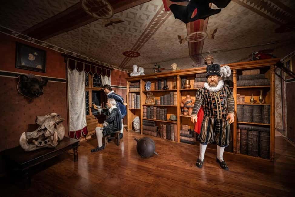 imagem n.3 de Český Krumlov: Ingresso para o Museu de Cera atividade em Český Krumlov, carregada pelo fornecedor