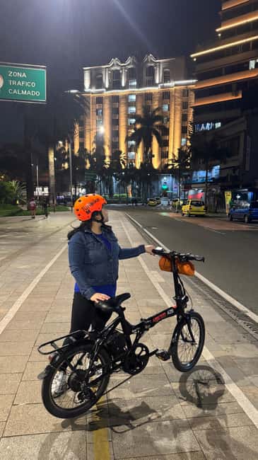 imagem n.3 de Medellín: Anda de E-Bike como um local com lanche incluído atividade em Medellín, carregada pelo fornecedor