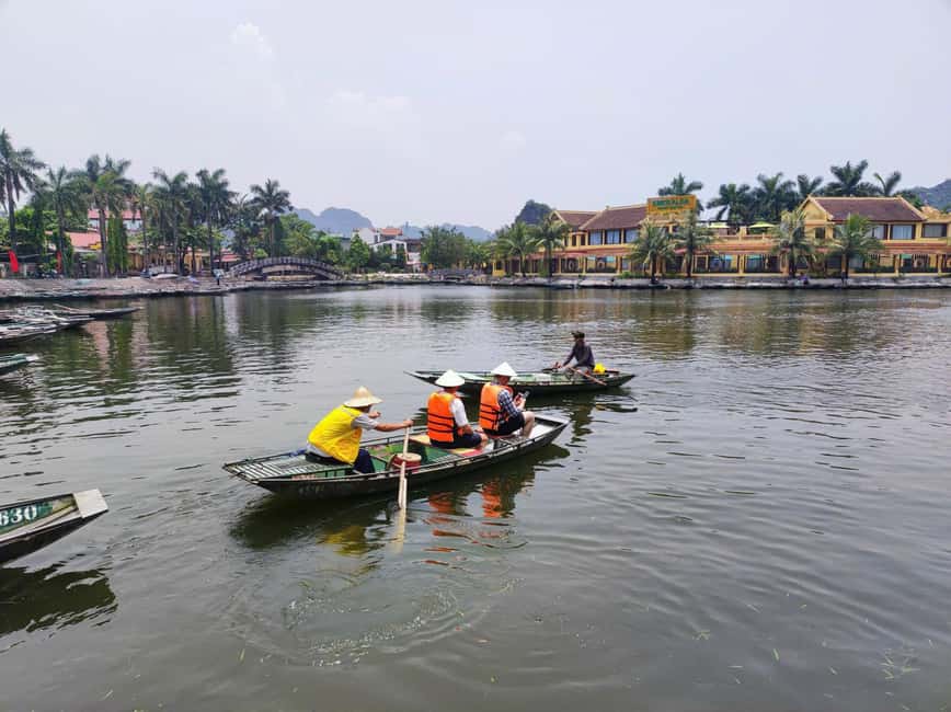 image n.14 of Hanoi/Ninh Binh: 1-Day Tam Coc/Trang An, Hoa Lu & Mua Caves activity in Central Vietnam, uploaded by supplier