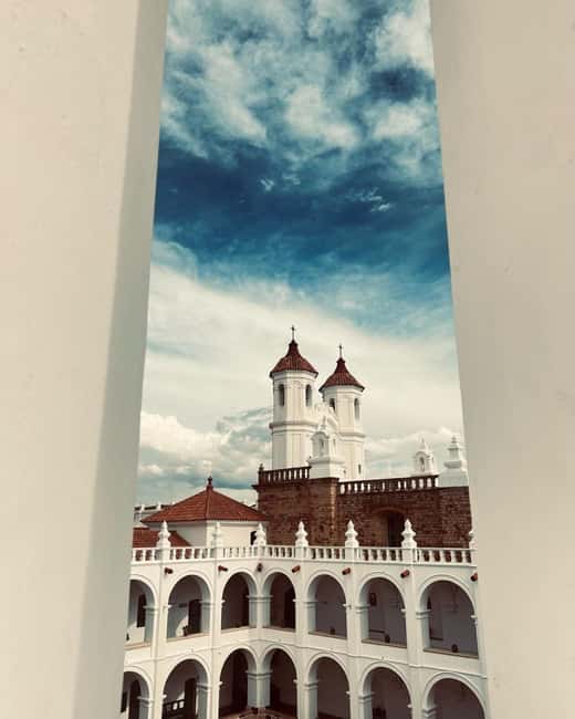 imagem n.4 de Excursão a pé em Sucre: História, cultura e vistas incríveis atividade em Departamento de Chuquisaca, carregada pelo fornecedor