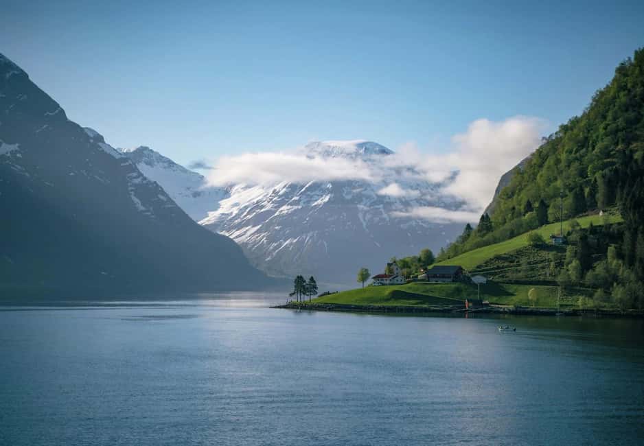 Image N°3 de Ålesund-Sæbø aller-retour (arrêt de 2 heures à Sæbø) activité à Sykkylven, publiée par le prestataire