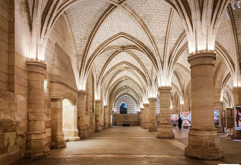 Image N°2 de Visite guidée privée de la Sainte Chapelle et de la Conciergerie activité à Paris, publiée par le prestataire