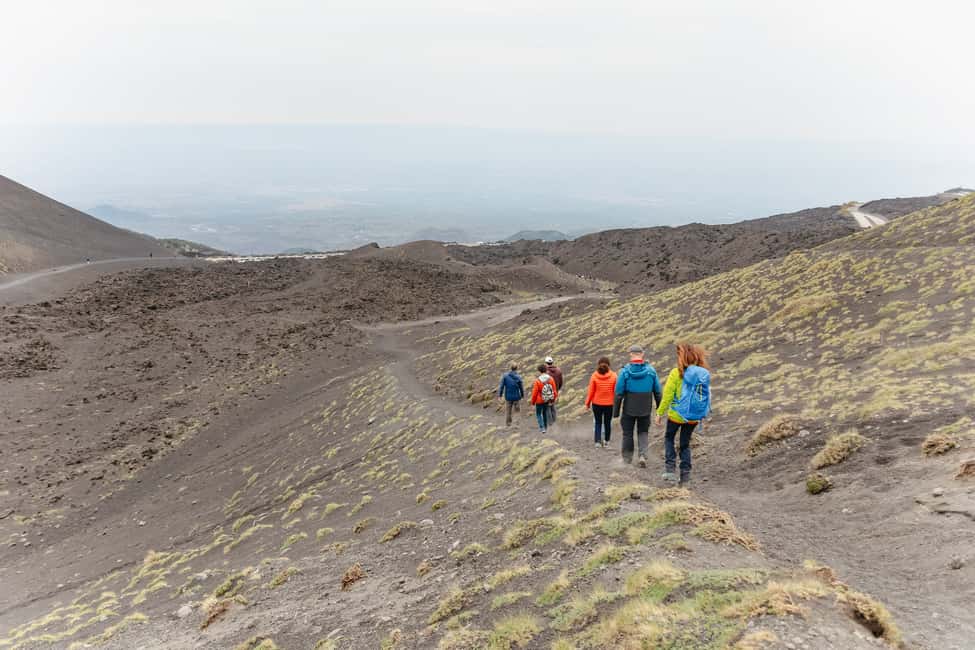 Immagine nº 2 di Catania: Gita di un giorno sull'Etna al mattino o al tramonto con degustazione attività a Catania, caricata dal fornitore