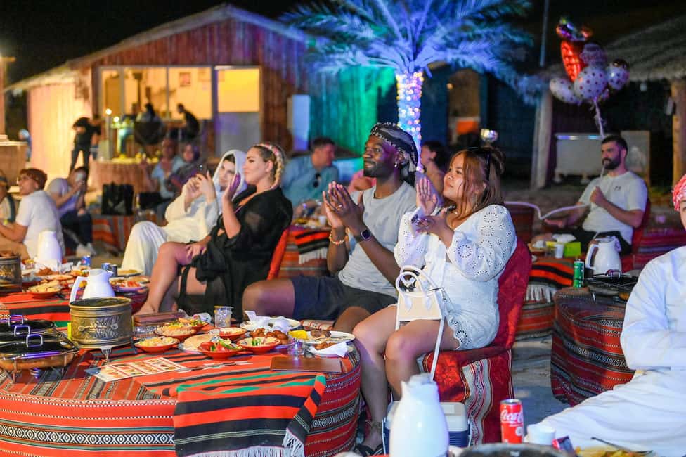 imagem n.8 de Dubai: Safari no Deserto com Jantar de Churrasco e Opções de Quadriciclo atividade em Dubai, carregada pelo fornecedor