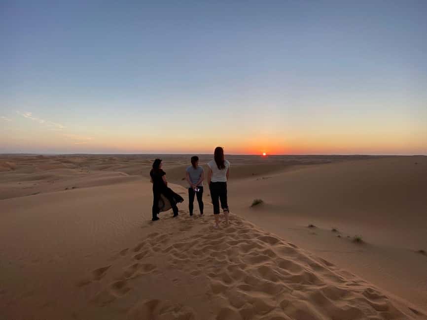 Immagine nº 6 di Da Muscat: Tramonto sulle sabbie di Wahiba con cena nel campo deserto attività a Regione al-Sharqiyya, caricata dal fornitore