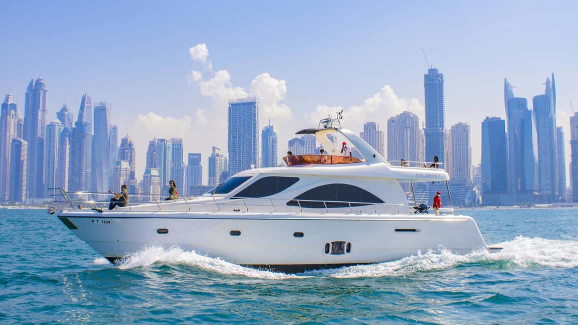 Bild Nr. 19 von Dubai Marina: Yacht-Tour mit optionalem Frühstück oder BBQ Aktivität in Dubai, hochgeladen vom Anbieter