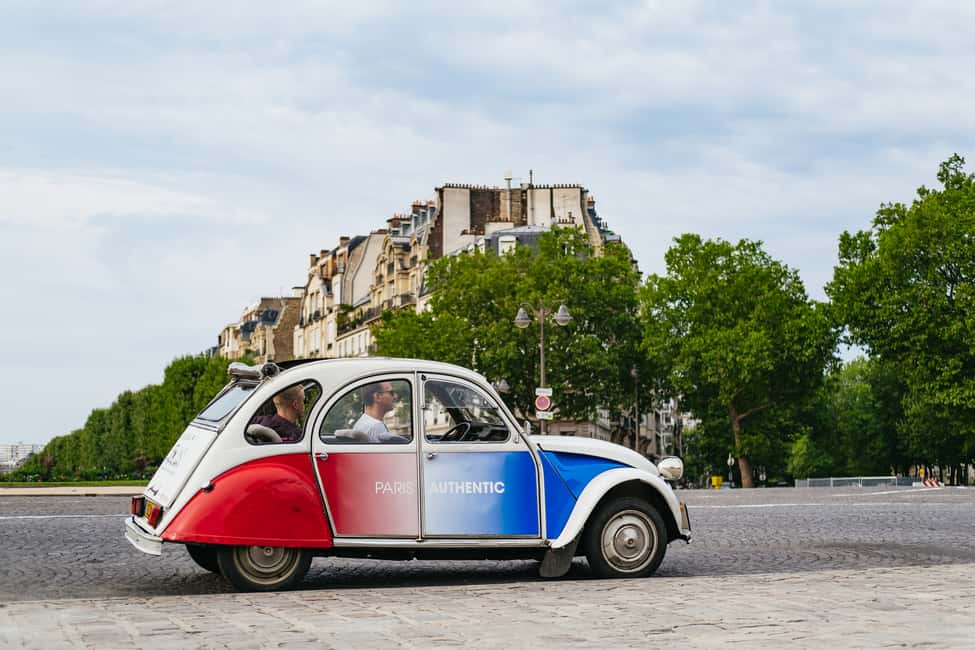 Image N°12 de Paris : 1 heure de visite de la Citroën 2CV d'époque activité à Paris, publiée par le prestataire