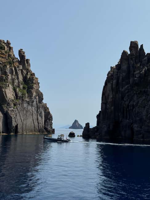 image n.29 of Da Tropea: Lipari Panarea Stromboli by night activity in Lipari, uploaded by supplier