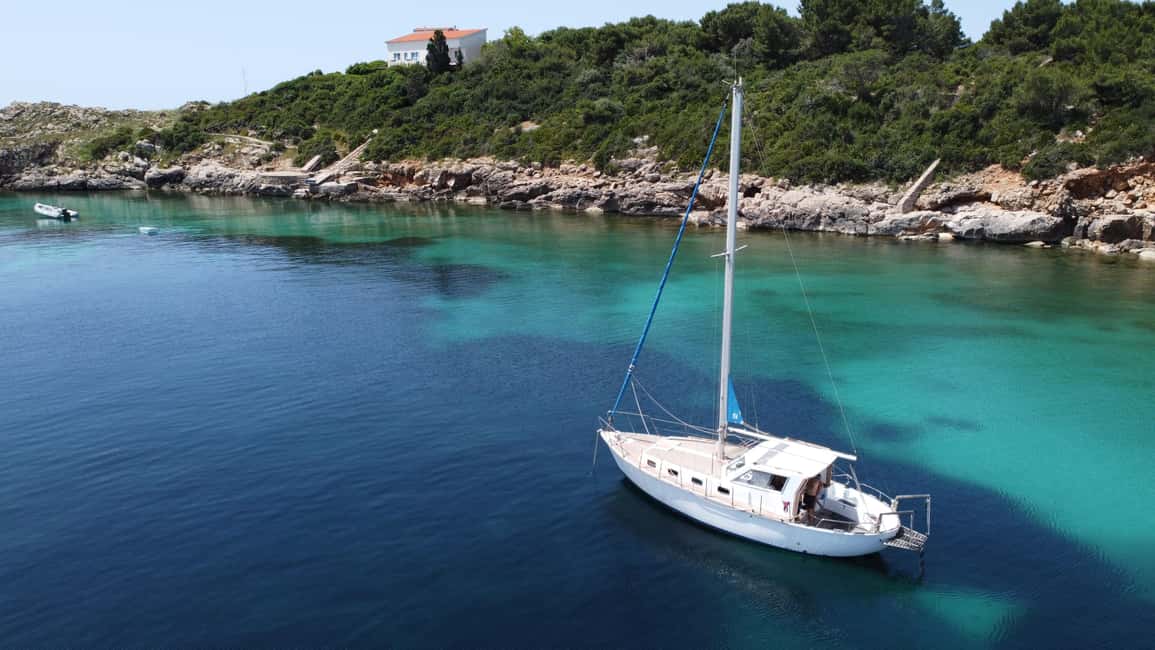 image n.17 of Alghero: Daily Sailing Experience with lunch onboard activity in Alghero, uploaded by supplier