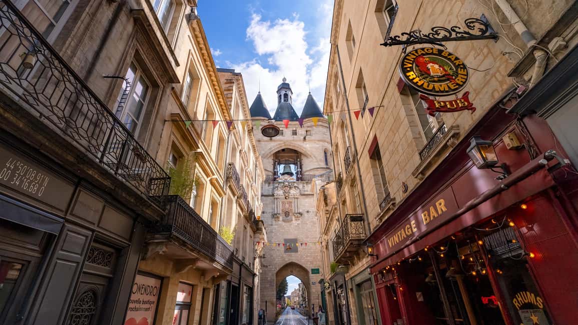 image n.9 of Bordeaux: Early Bird Small-Group Tour with Coffee & Pastry activity in Bordeaux, uploaded by supplier