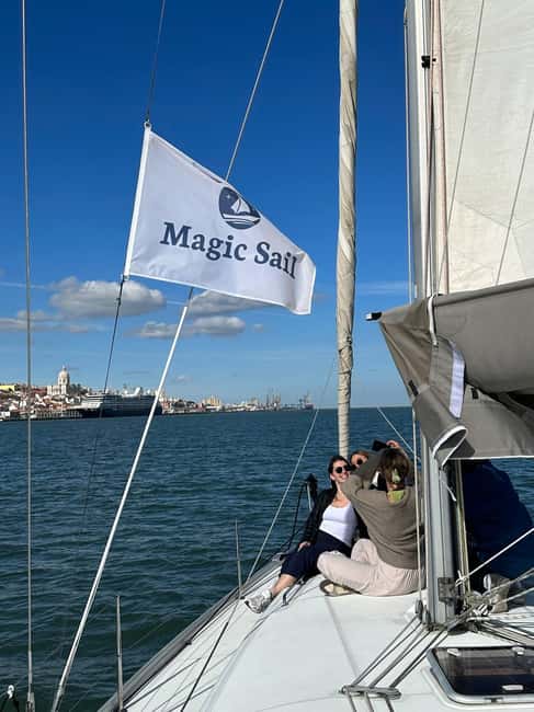 imagem n.11 de Lisboa: Cruzeiro no Rio Tejo em Veleiro atividade em Lisboa, carregada pelo fornecedor