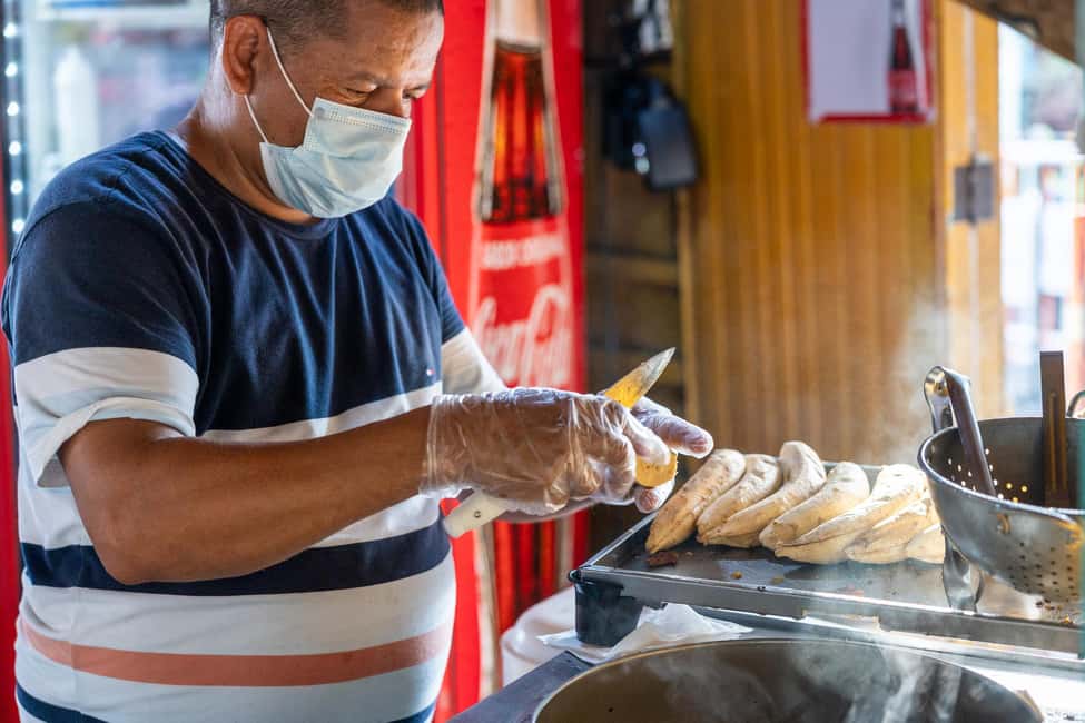 imagem n.11 de Cartagena: Tour guiado de comida de rua com degustações atividade em Cartagena, carregada pelo fornecedor