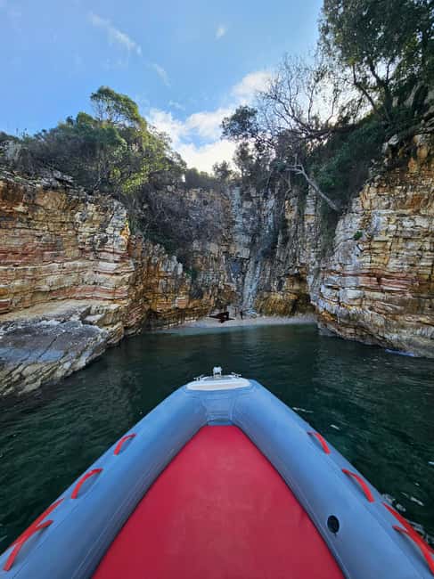 image n.31 of Sarandë: Boat Tour to Kroreza with Snorkelling and Umbrella activity in Sarandë, uploaded by supplier