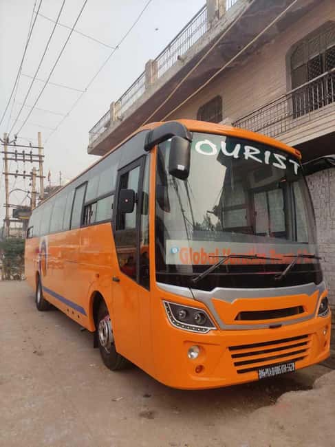 imagen n.º 4 de Autobús turístico compartido de lujo de Pokhara a Katmandú actividad en Pashchimanchal, Nepal, subida por el proveedor