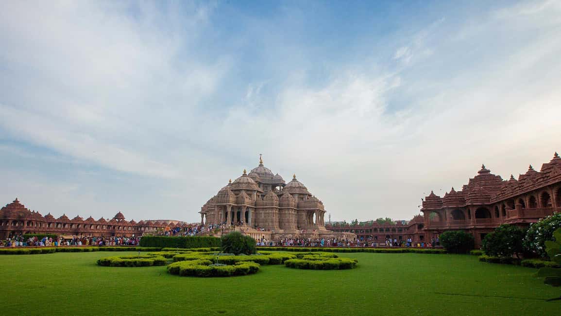 image n.10 of Delhi: Akshardham Temple Tour with Light and Water Show activity in New Delhi, uploaded by supplier