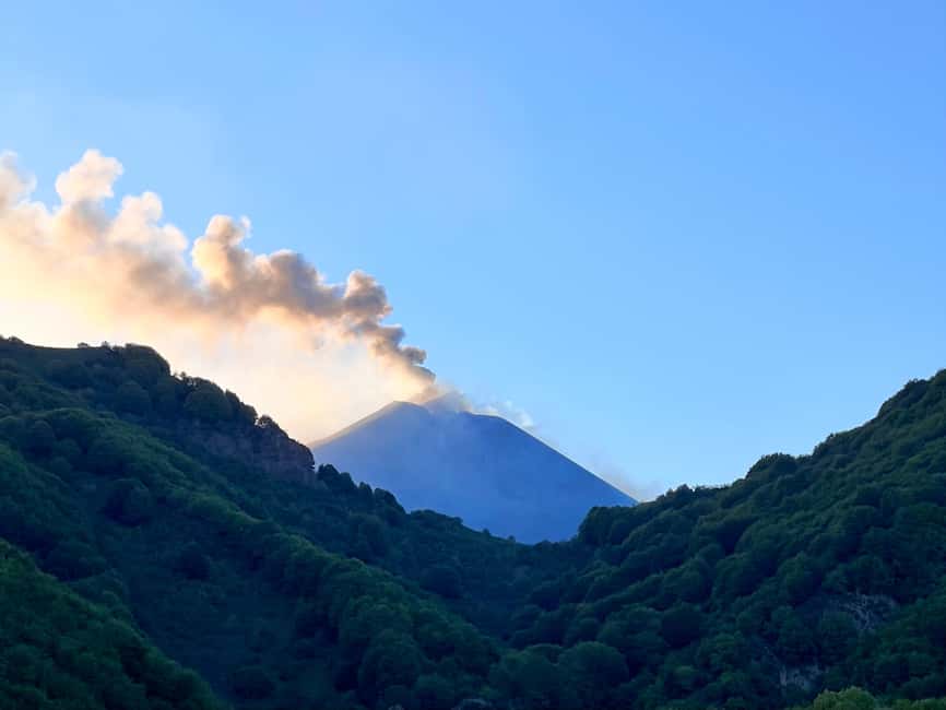 imagen n.º 8 de Catania: Excursión al atardecer en el Etna con servicio de recogida y regreso actividad en Catania, subida por el proveedor