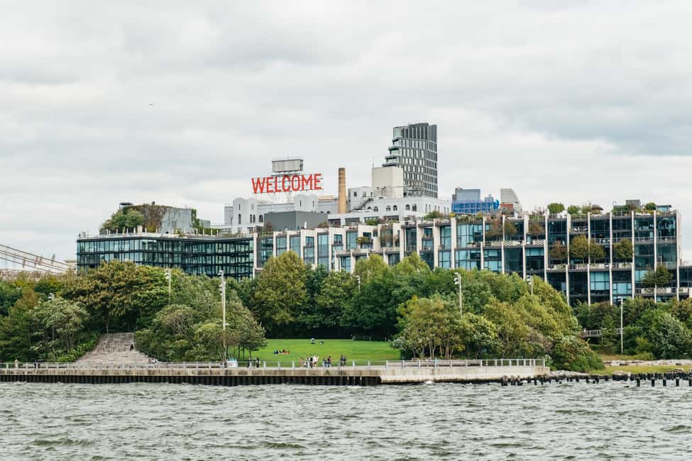 image n.8 of NYC: Around Manhattan Official NYC Architecture Cruise activity in New York City, uploaded by supplier