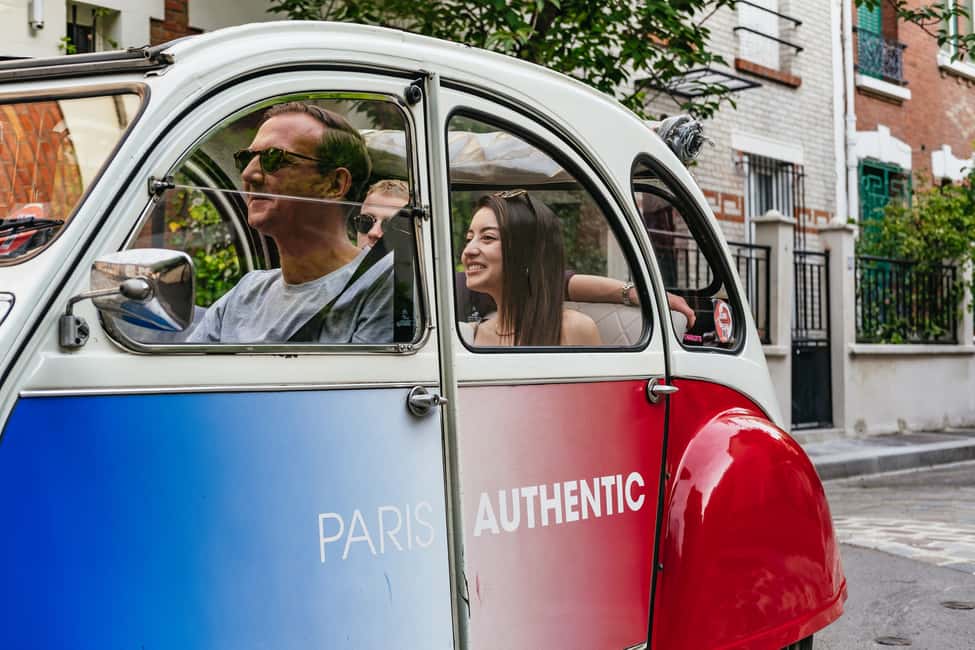 Image N°6 de Paris : 1 heure de visite de la Citroën 2CV d'époque activité à Paris, publiée par le prestataire
