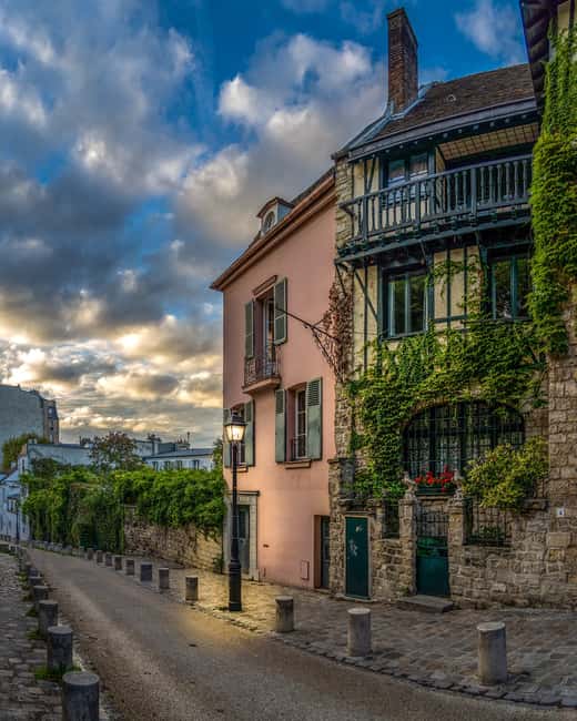 imagen n.º 4 de París: Lo mejor de Montmartre a pie con un guía local actividad en París, subida por el proveedor