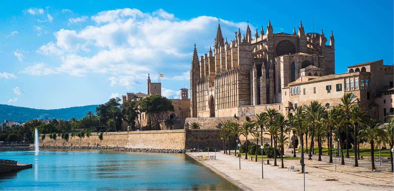 bild nr.1 av Palma de Mallorca: Tur i liten grupp och snabbspårning av katedralen aktivitet i Palma de Mallorca, uppladdad av arrangören