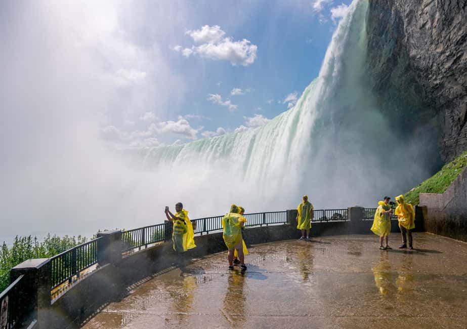 Obraz nr 24 z atrakcji Wodospad Niagara: wczesny dostęp łodzią i wycieczka za wodospadem w Wodospad Niagara w Kanadzie, przesłany przez organizatora