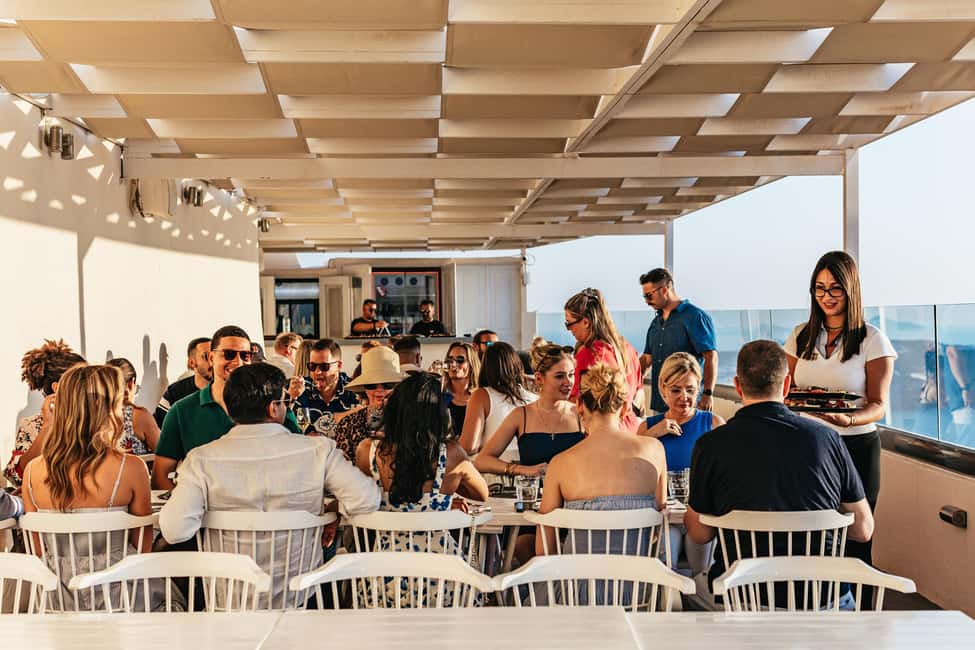 imagen n.º 14 de Santorini: tour de vino al atardecer para grupos pequeños con bodega Santo actividad en Cícladas, subida por el proveedor