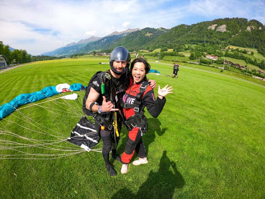 imagem n.2 de De Zurique: Paraquedismo em Interlaken e aventura de voo panorâmico atividade em Interlaken, carregada pelo fornecedor