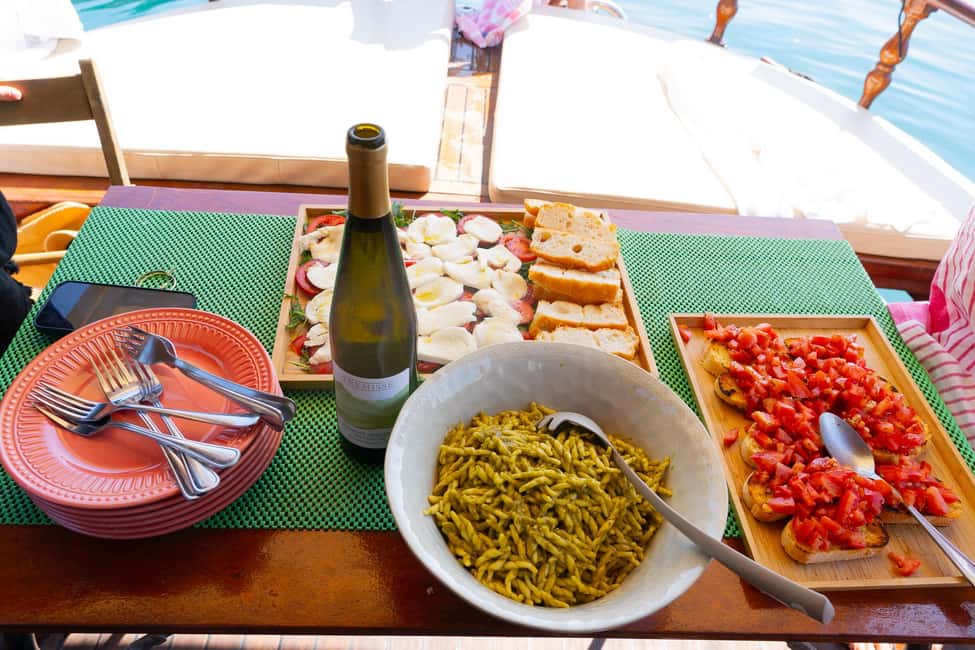 image n.5 of From La Spezia: Cinque Terre Boat Tour with Lunch and Wine activity in Liguria, uploaded by supplier