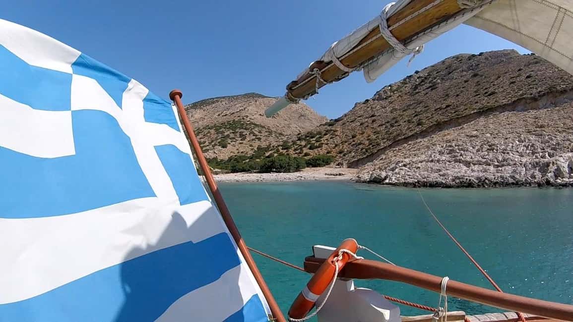 afbeelding n.10 van Corfu: Cruise bij zonsondergang op een traditioneel houten zeiljacht activiteit in West-Griekenland, geüpload door aanbieder