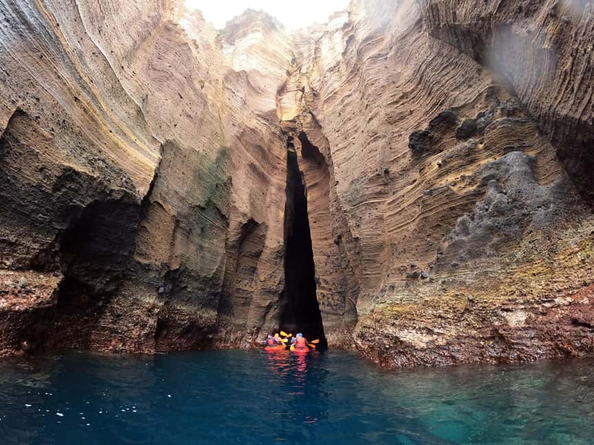 image n.3 of Azores: Vila Franca do Campo Islet Kayaking Experience activity in Vila Franca do Campo, uploaded by supplier