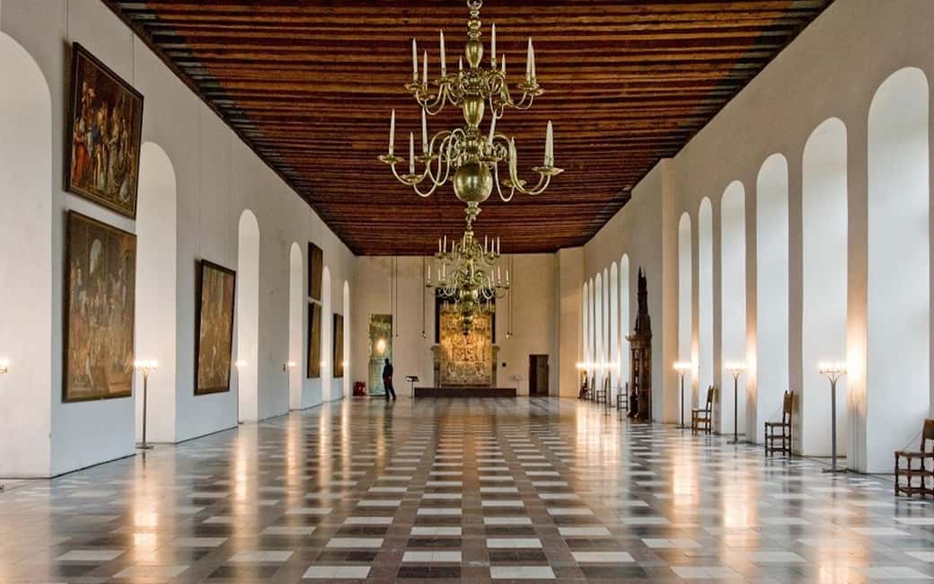 image n.4 of Copenhagen: Kronborg Castle Tour in Spanish activity in Helsingor, uploaded by supplier
