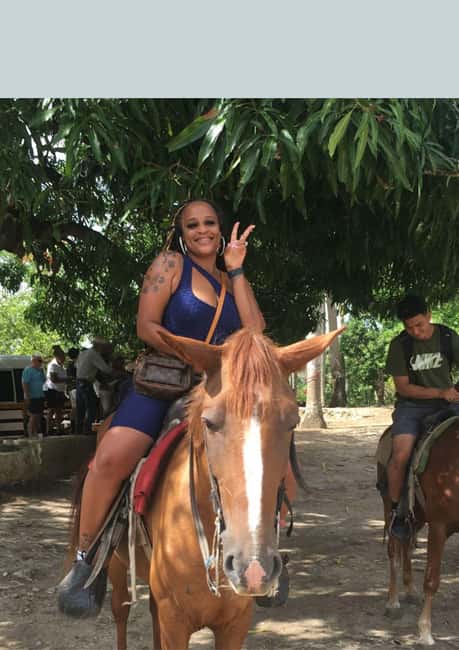 imagem n.24 de A partir de Punta Cana: Excursão Cultural e Histórica Expedição Higuey atividade em Punta Cana, carregada pelo fornecedor