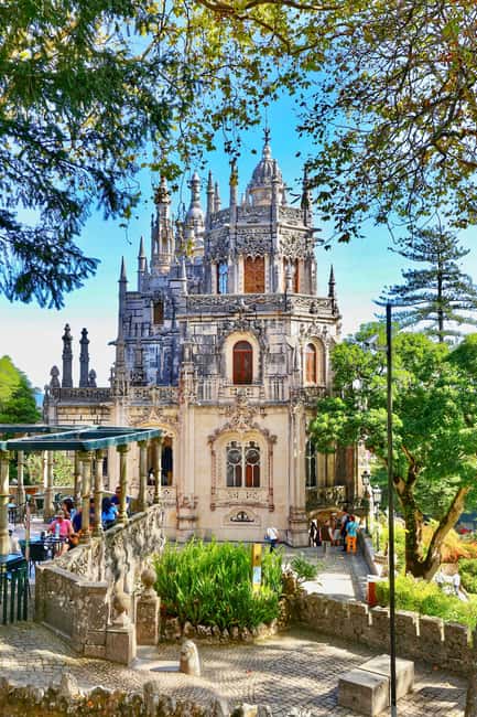 imagen n.º 3 de Medio día en Sintra, palacios de la Pena y Regaleira, con grupo reducido. actividad en Sintra, subida por el proveedor