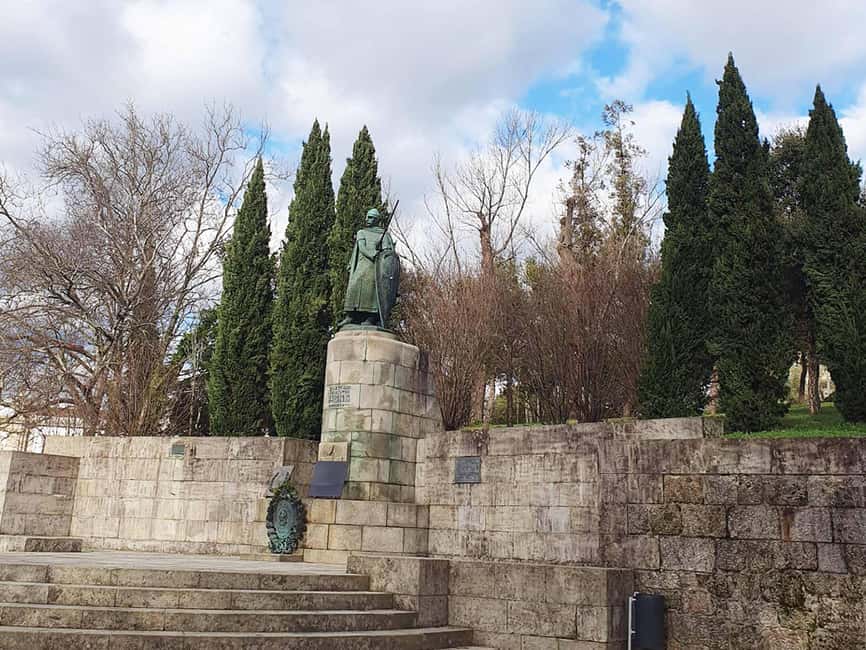 image n.23 of From Porto: Braga and Guimarães Day Trip with Lunch activity in Guimaraes, uploaded by supplier