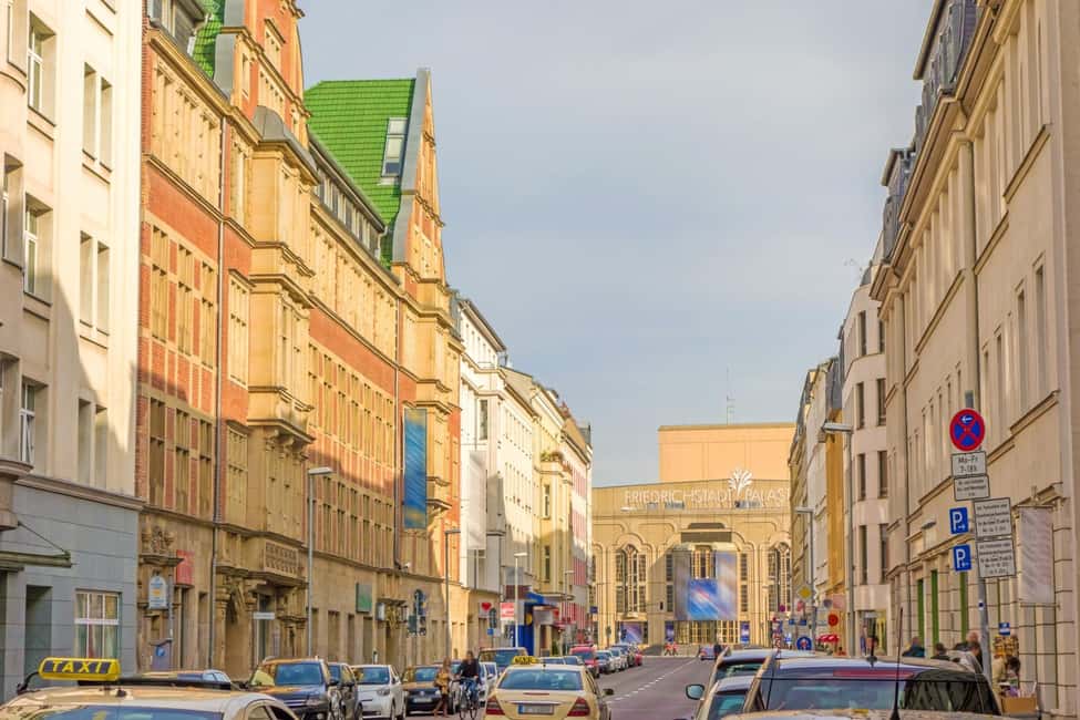 bilde nr.9 av Brandenburger Tor og omvisning til fots i Berlin utenfor allfarvei aktivitet i Berlin, lastet opp av leverandør