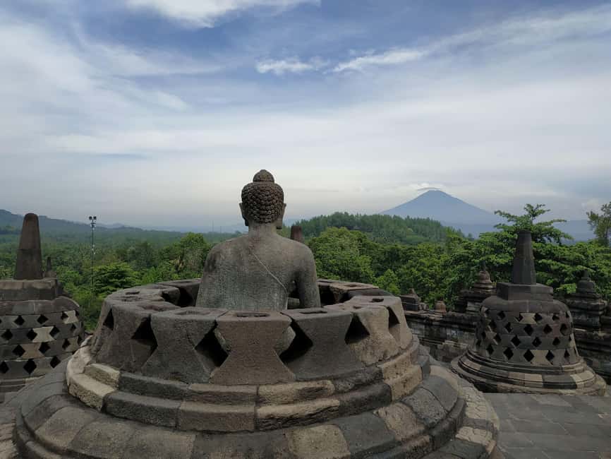 image n.1 of From Yogyakarta : One Day Tour Borobudur and Prambanan activity in Yogyakarta, uploaded by supplier