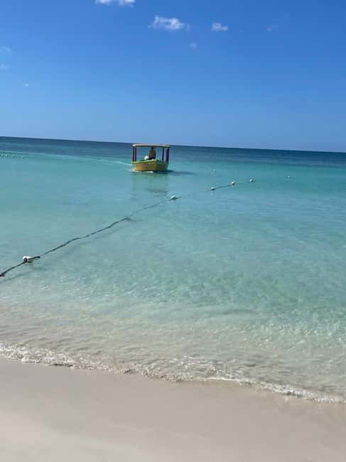 imagem n.3 de Passeio de barco em Negril 7 Miles Beach e Booby Cay saindo de Montego Bay atividade em Negril, carregada pelo fornecedor