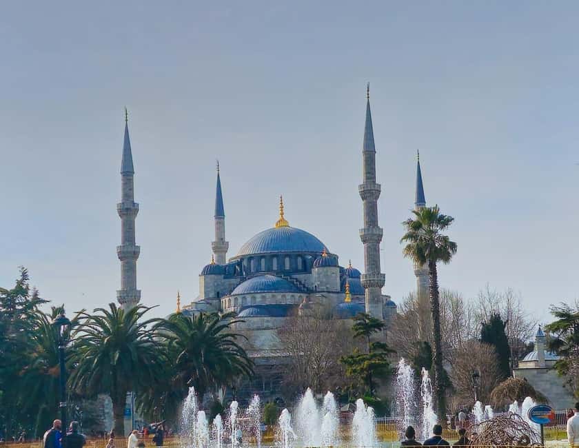 Immagine nº 4 di Tour di mezza giornata della città vecchia in compagnia di uno storico dell'arte attività a Istanbul, caricata dal fornitore