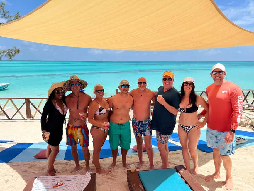 Image N°72 de Nassau : Cochons, plongée en apnée, tortues, déjeuner, club de plage privé activité à New Providence, publiée par le prestataire