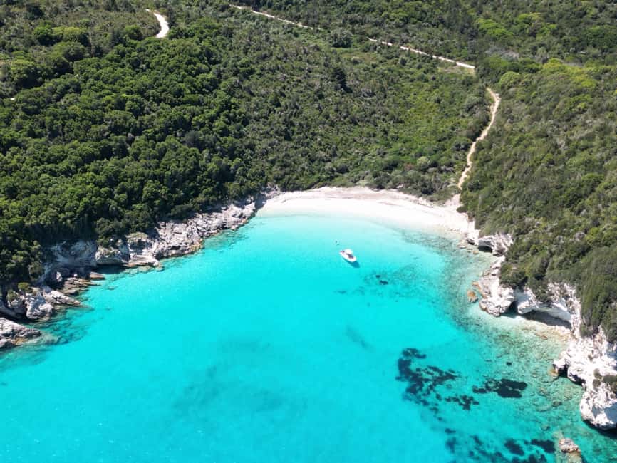 billede nr.6 af aktiviteten Korfu: Privat krydstogt til Paxos, Antipaxos og de blå huler i Det vestlige Grækenland, uploadet af udbyder