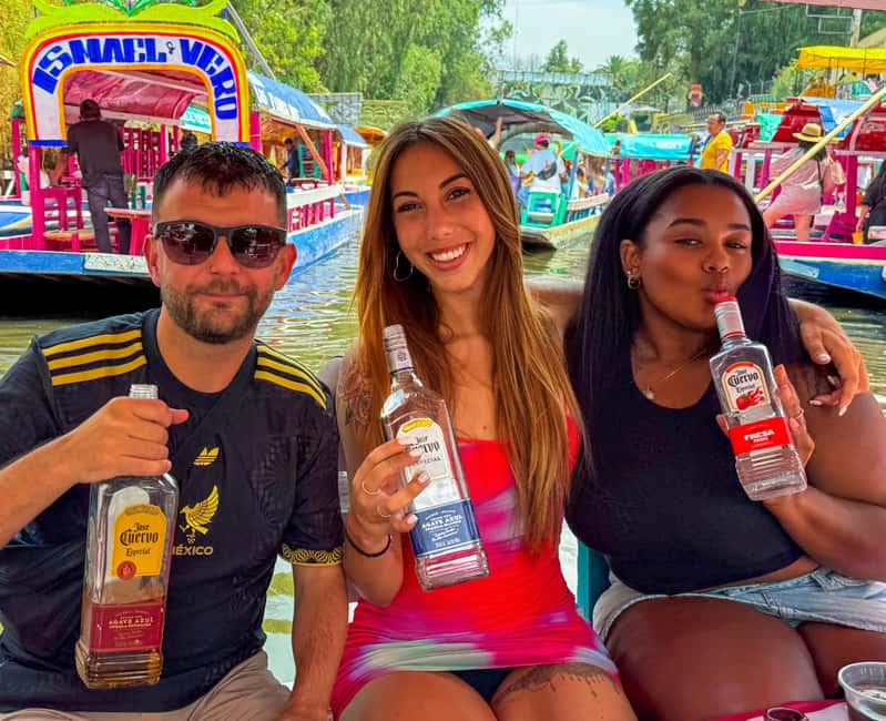 imagen n.º 5 de Xochimilco: Degustación de tequila (ilimitado) y fiesta cultural en bote actividad en Ciudad de México, subida por el proveedor