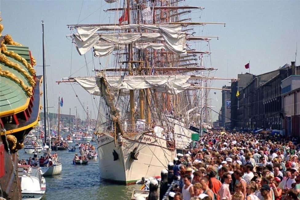 Bild Nr. 4 von Offizieller Veranstalter von SAIL Amsterdam: Segelbootfahrt mit Mittagessen Aktivität in Amsterdam, hochgeladen vom Anbieter
