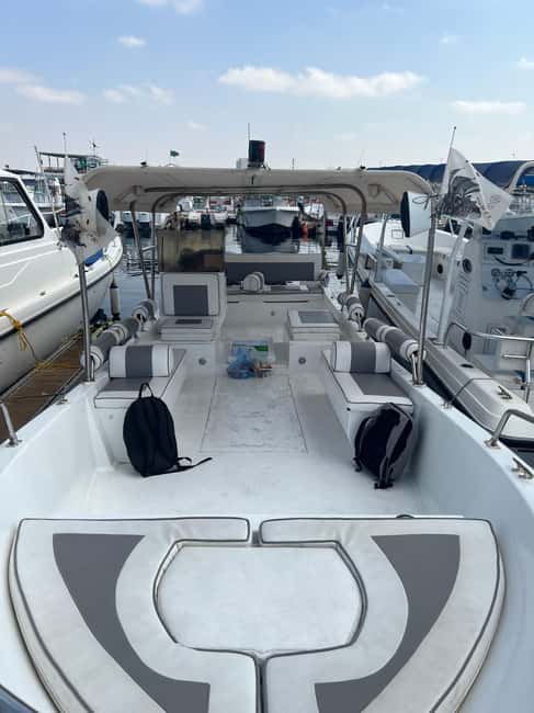 Bild Nr. 1 von Jeddah: Bootsfahrt zur Bayada-Insel mit Donut-Fahrt Aktivität in Dschidda, hochgeladen vom Anbieter